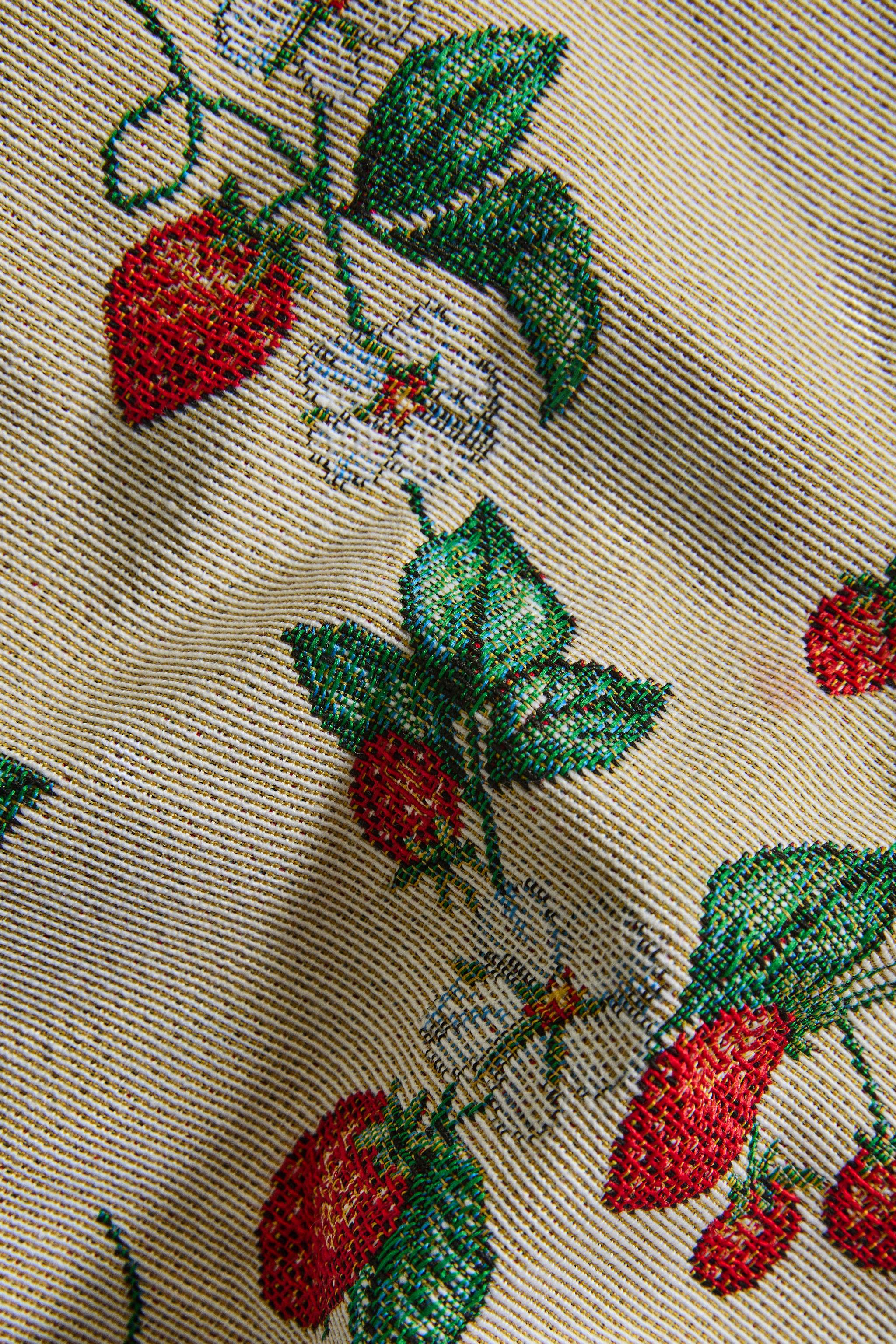 SET DE TABLE JACQUARD FRAISES